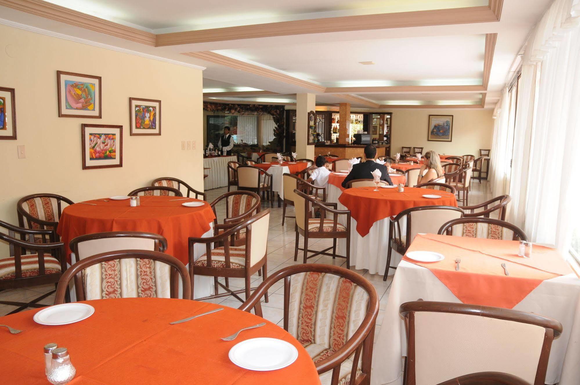 House Inn Apart Hotel Santa Cruz de La Sierra Dış mekan fotoğraf
